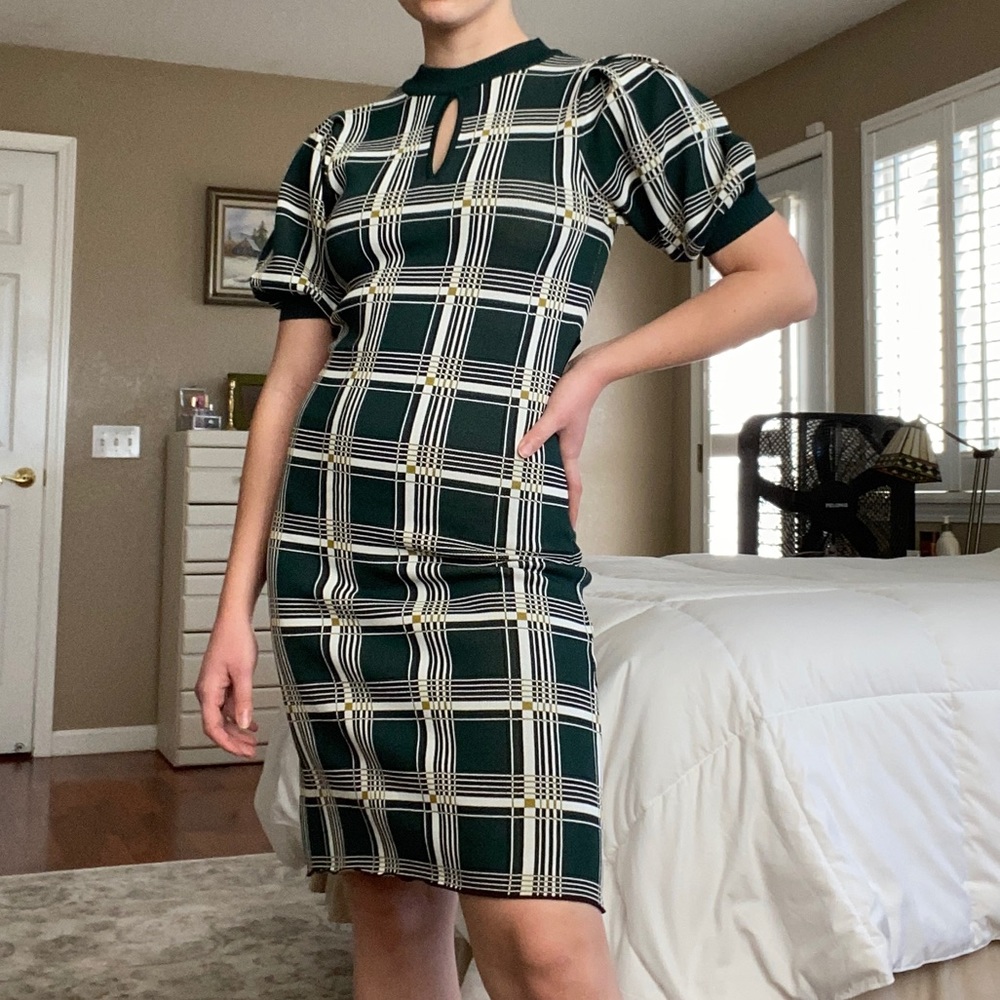 NWT New York & Company plaid puff sleeve dress - Picture 1 of 5